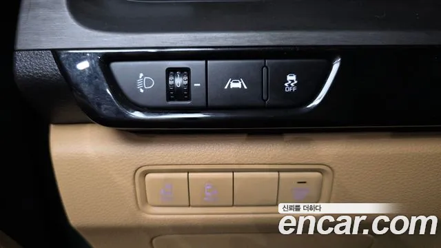 Kia Canival Carnival 4 поколение Бензин 9 мест Prestige — Фото автомобиля 17
