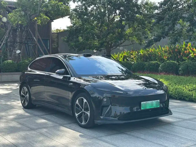 Nio ET5 Touring — Фото автомобиля 3