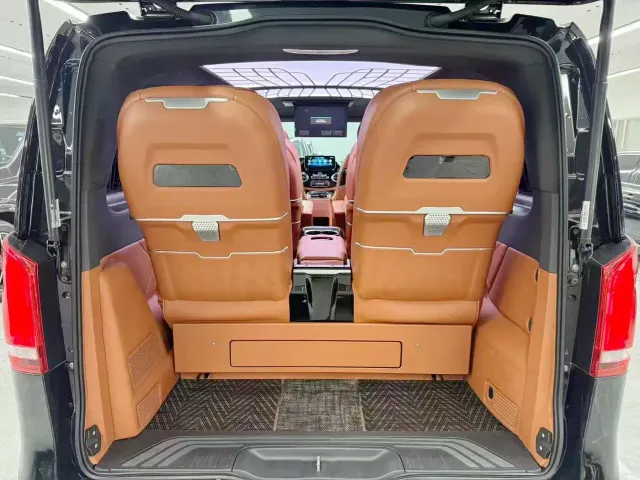Mercedes-Benz Vito 2021 2.0T Elite 7-Seater — Фото автомобиля 30