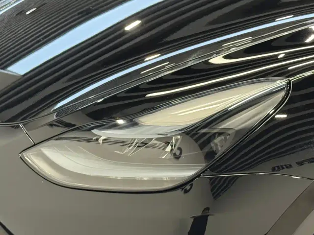 Tesla Model Y — Фото автомобиля 6