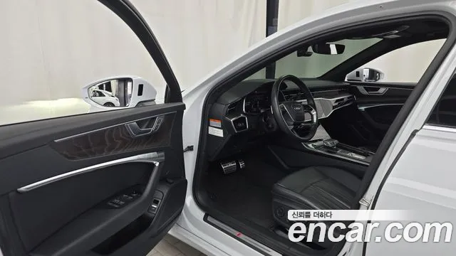 Audi A6 C8 — Фото автомобиля 15