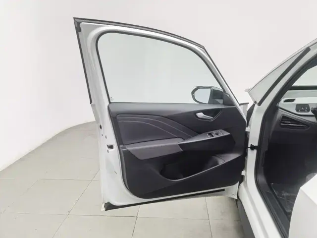 Volkswagen ID.3 — Фото автомобиля 8