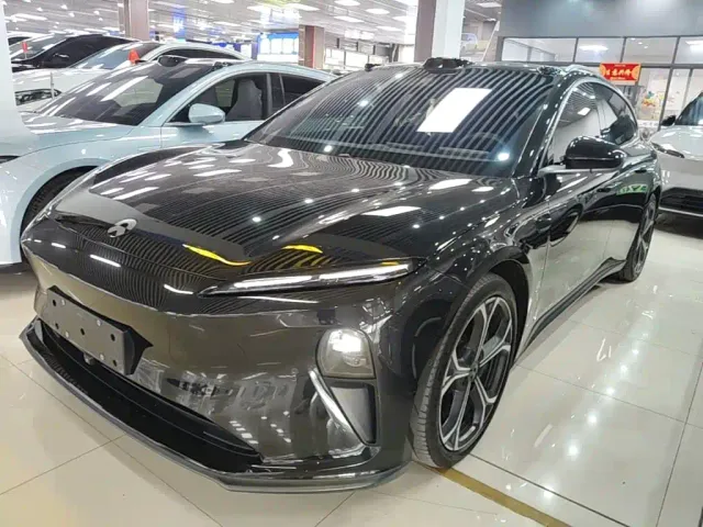 Фотография автомобиля — Nio ET5 Touring