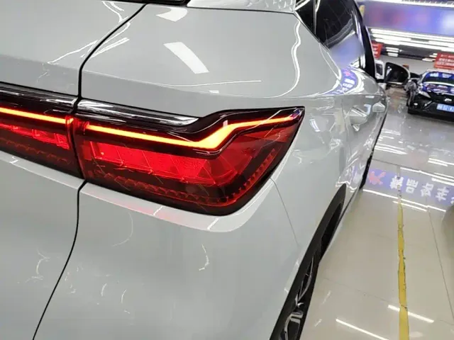 BYD Yuan PLUS — Фото автомобиля 7