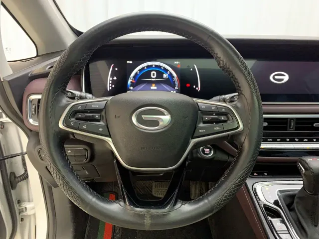 GAC Trumpchi M6 — Фото автомобиля 13