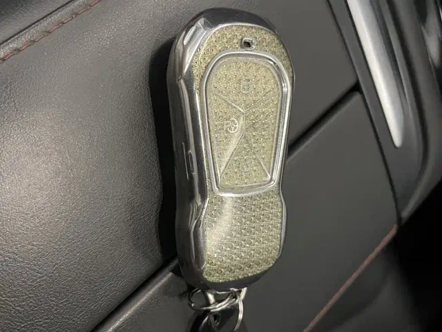 Xpeng P7 — Фото автомобиля 30