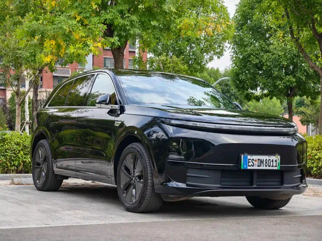 Li Auto L6 — Фото автомобиля 3