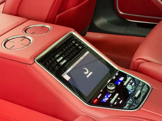 Porsche Panamera — Фото автомобиля 16