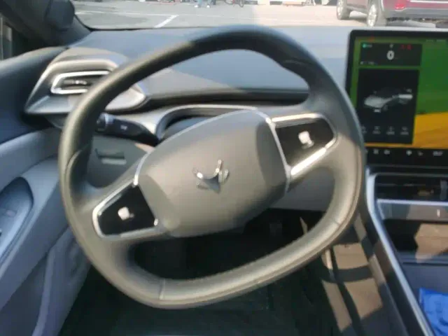 Arcfox Alpha S5 — Фото автомобиля 15