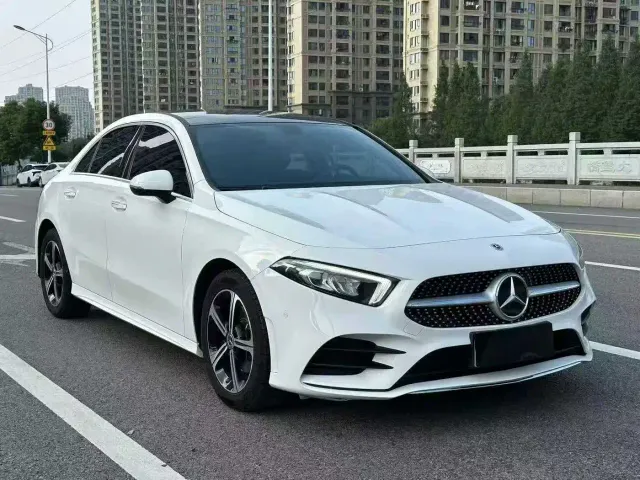 Mercedes-Benz A-Class — Фото автомобиля 3