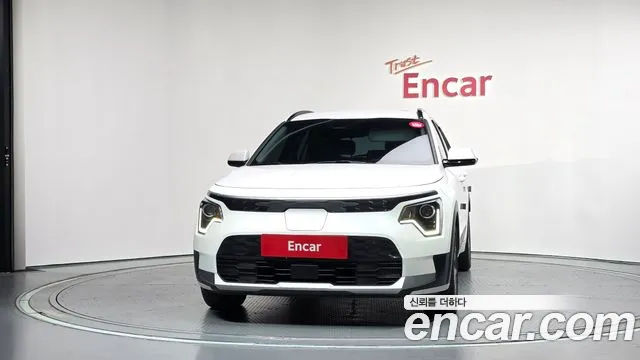 Kia Niro — Фото автомобиля 3