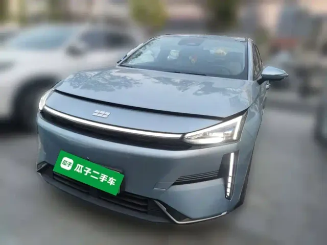 Фотография автомобиля — Geely Galaxy L6
