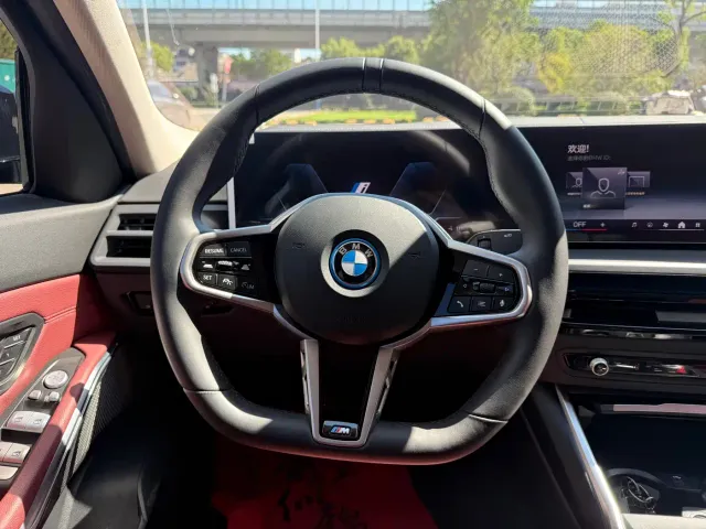 BMW i3 — Фото автомобиля 7