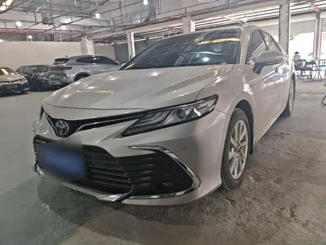 Фотография автомобиля — Toyota Camry