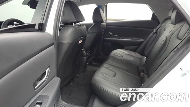Hyundai Avante CN7 — Фото автомобиля 17