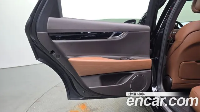 Genesis G80 Бензин 2.5 турбо 2WD — Фото автомобиля 24