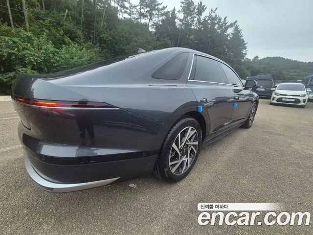 Hyundai Grandeur GN7 — Фото автомобиля 5