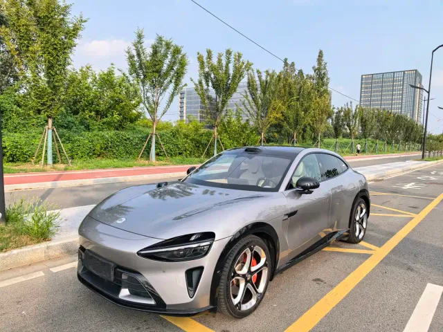 Фотография автомобиля — Xiaomi YU7