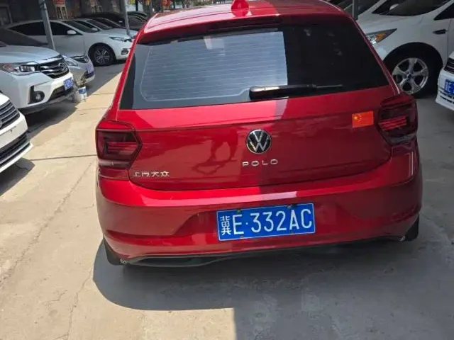 Volkswagen Polo — Фото автомобиля 5