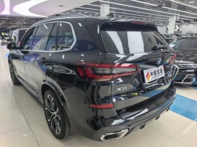 BMW X5 — Фото автомобиля 11