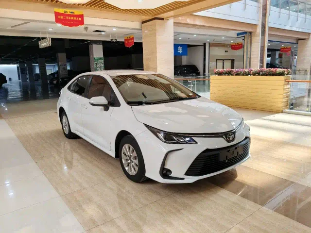 Toyota Corolla — Фото автомобиля 2