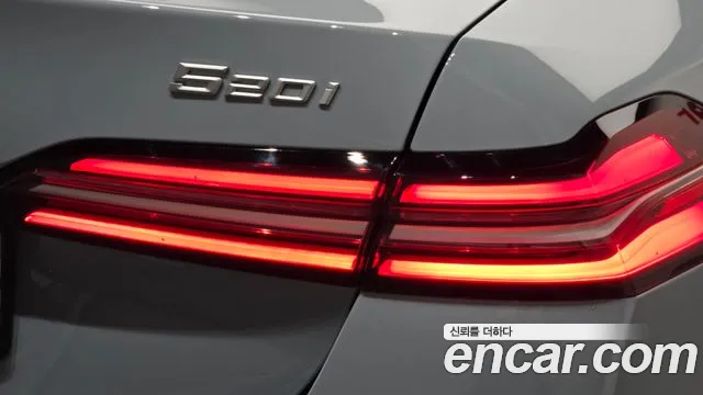BMW 5-Series — Фото автомобиля 21