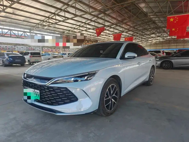 Фотография автомобиля — BYD Qin L