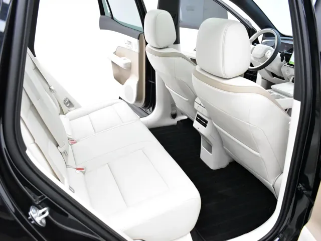 Toyota BoZhi 3X — Фото автомобиля 24