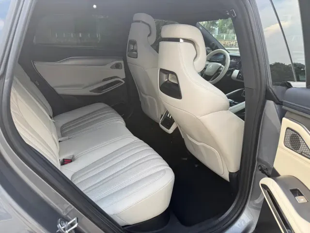 BYD Song L EV — Фото автомобиля 12
