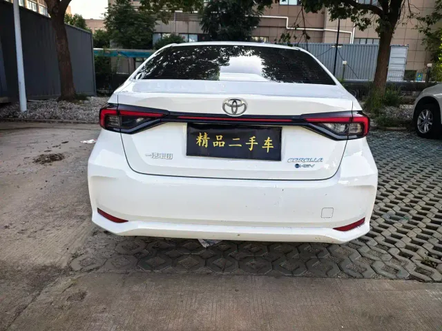 Toyota Corolla — Фото автомобиля 16