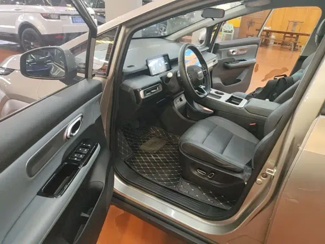 GAC Aion Y — Фото автомобиля 15