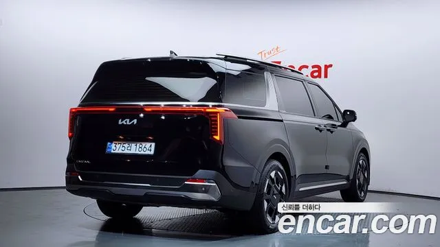 Kia Canival Новый Carnival 4 поколение Дизель 9 мест Signature — Фото автомобиля 2