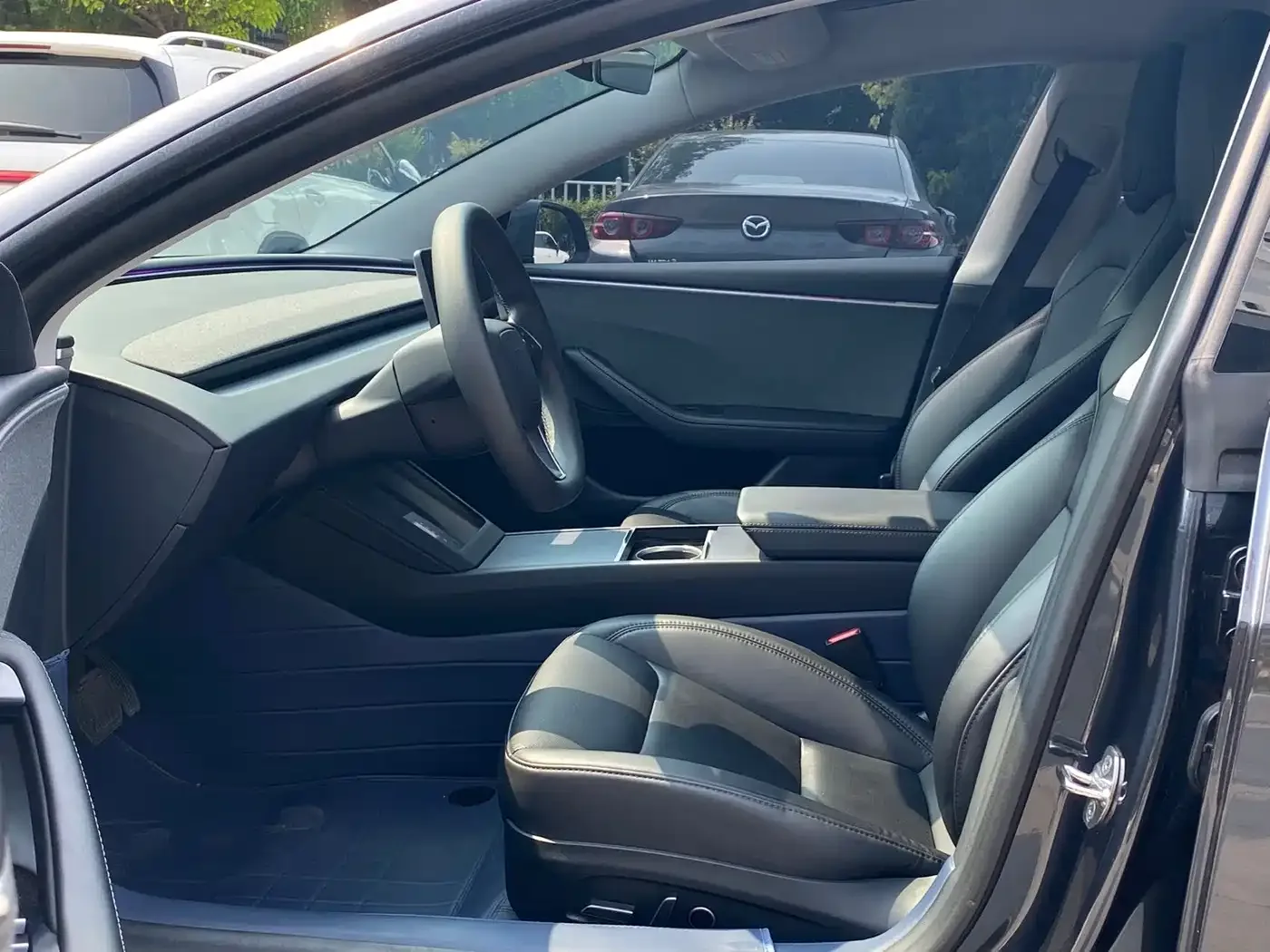 Tesla Model 3 2023 Rear-Wheel Drive — Фото автомобиля 7