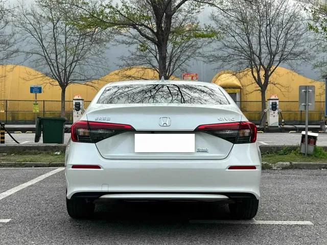 Honda Civic — Фото автомобиля 8