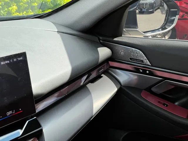 BMW 5 Series — Фото автомобиля 21