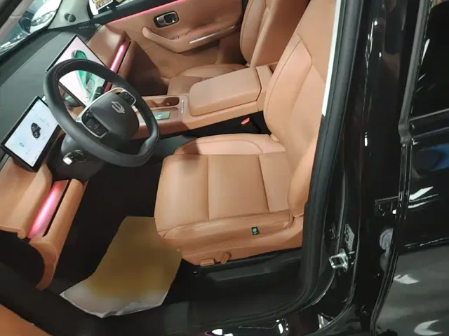 Leapmotor C16 — Фото автомобиля 14