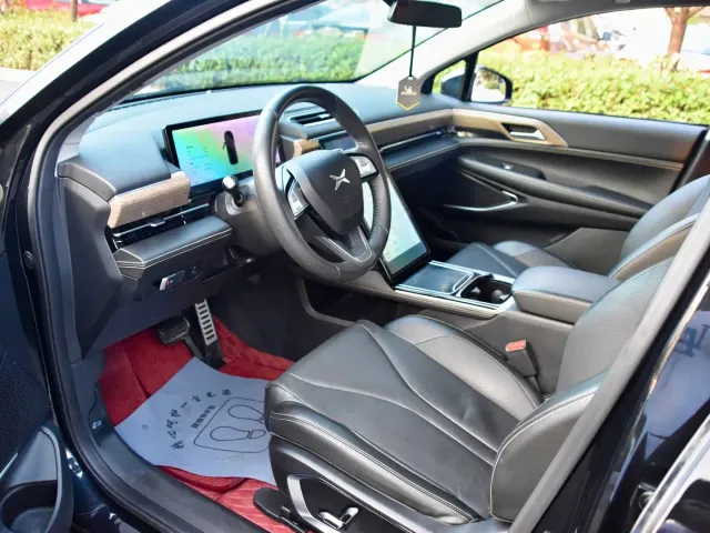 Xpeng P5 — Фото автомобиля 14