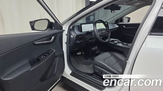 Kia EV6 — Фото автомобиля 14