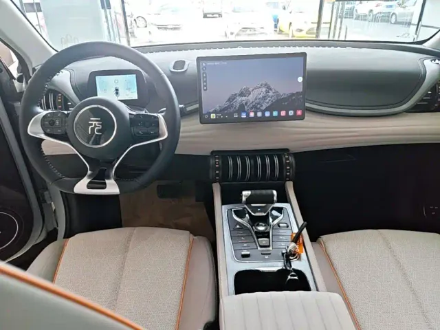 BYD Yuan PLUS — Фото автомобиля 9