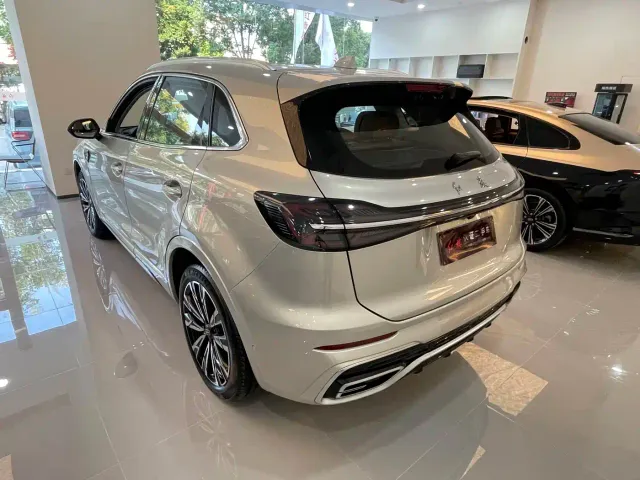 Hongqi HS5 — Фото автомобиля 7