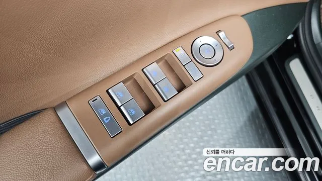 Hyundai Grandeur GN7 — Фото автомобиля 21