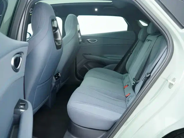BYD Seal 06 GT — Фото автомобиля 5