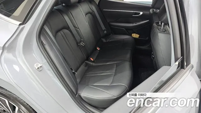 Hyundai Sonata Premium — Фото автомобиля 12