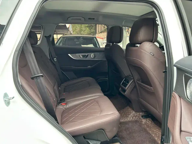 Chery Tiggo 8 PRO — Фото автомобиля 5