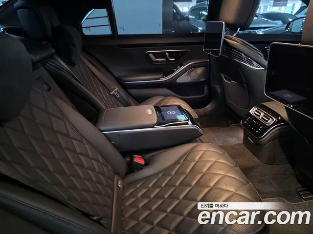 Mercedes-Benz S-Class — Фото автомобиля 10