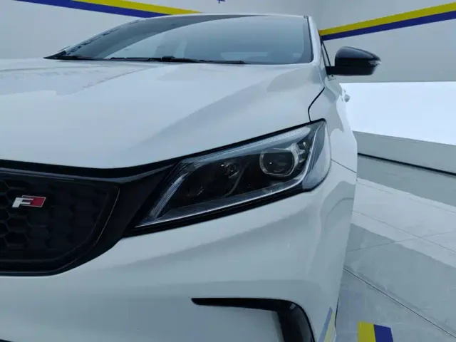 Geely Binrui — Фото автомобиля 5