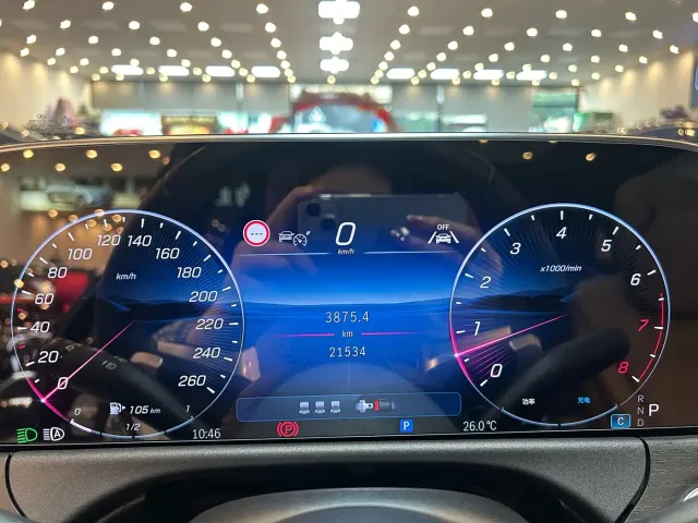 Mercedes-Benz E-Class — Фото автомобиля 19