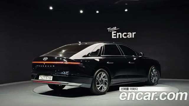 Hyundai Grandeur GN7 — Фото автомобиля 2