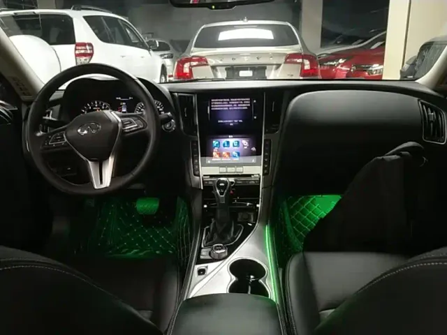 Infiniti Q50L — Фото автомобиля 9