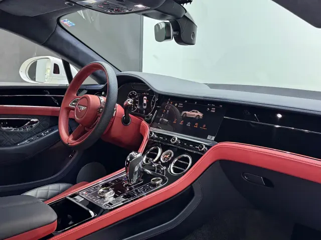 Bentley Continental — Фото автомобиля 18